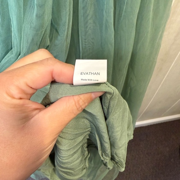 NWOT Evathan Elegant White and Green Lace Dress- XL - Picture 9 of 9